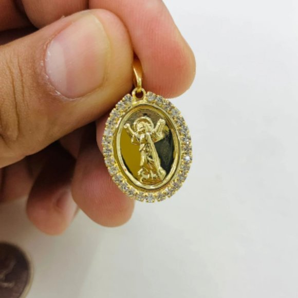 CZ Baby Jesus Necklace Yellow Gold Filled Divino Nino Necklace for Womens 20" - Picture 6 of 9